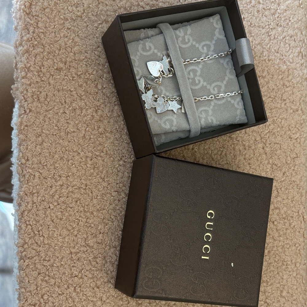 Gucci Silver Multi Charm Necklace with Hearts, Stars & Tag Charms - Picture 7 of 8